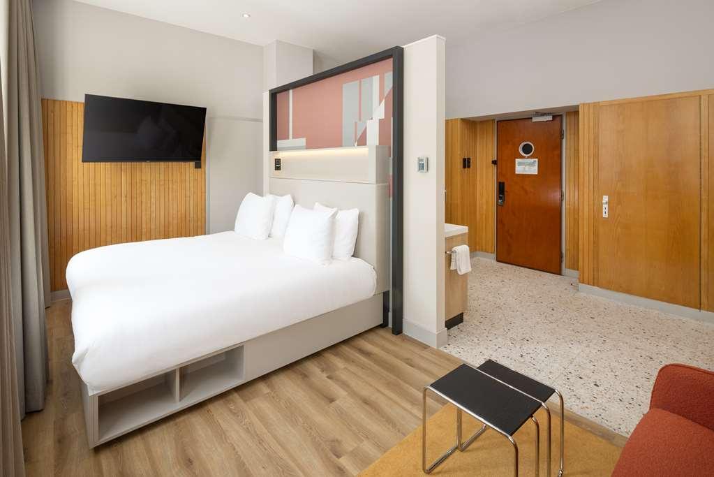 Motto By Hilton Rotterdam Blaak Hotell Rom bilde